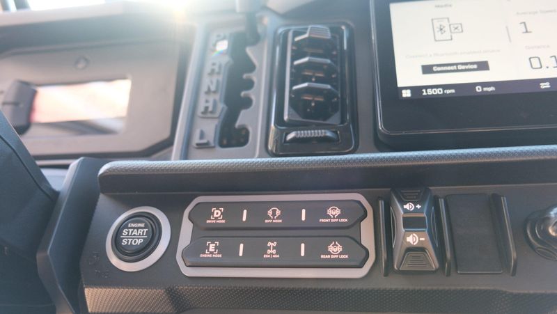 NEW 2026 CAN-AM DEFENDER MAX LONE STAR CAB HD11 Image 29