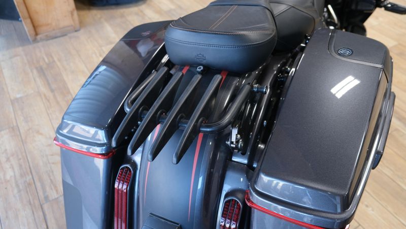 USED 2018 HARLEY STREET GLIDE CVO STREET GLIDE Image 18