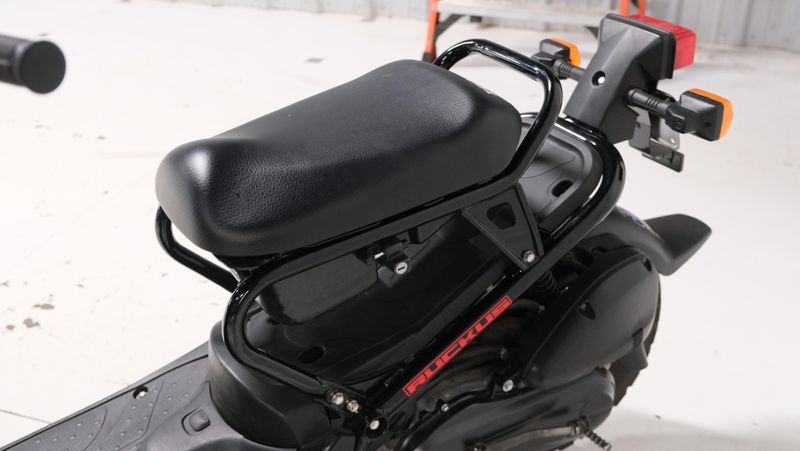 USED 2017 HONDA RUCKUS BASE Image 6