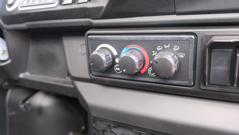 NEW 2026 CAN-AM DEFENDER MAX XT CAB HD11 Image 18