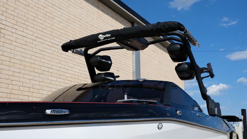 2025 MALIBU WAKESETTER 25 LSV  in a RED-BLACK-WHITE exterior color. Family PowerSports (877) 886-1997 familypowersports.com 