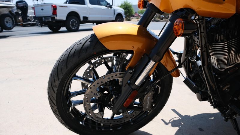 NEW 2026 INDIAN MOTORCYCLE SPORT CHIEF RT Image 17
