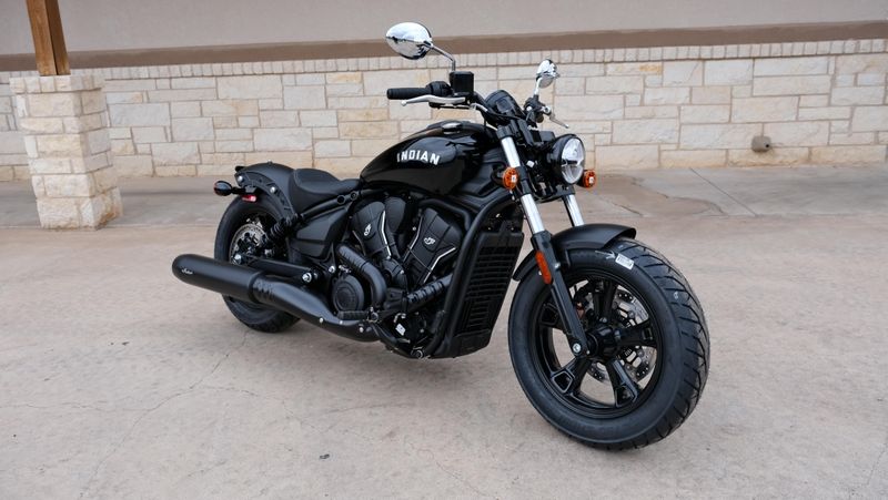 NEW 2026 INDIAN MOTORCYCLE SCOUT SIXTY BOBBER Image 1