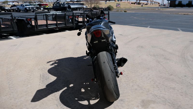 USED 2018 SUZUKI GSX250R Image 5