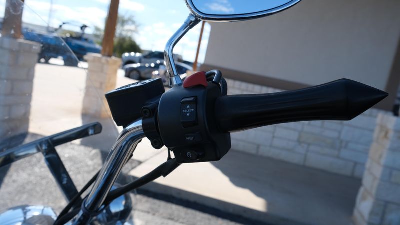 USED 2015 YAMAHA V STAR 1300 Image 13