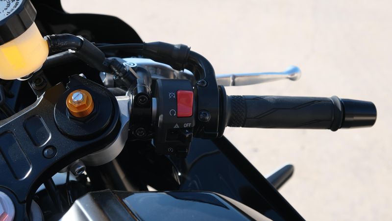 NEW 2025 YAMAHA YZFR7 Image 15