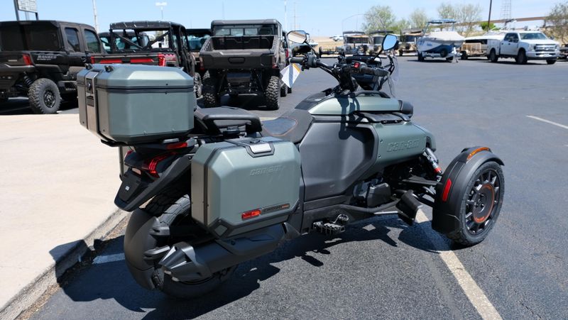 NEW 2026 CAN-AM CANYON REDROCK Image 3