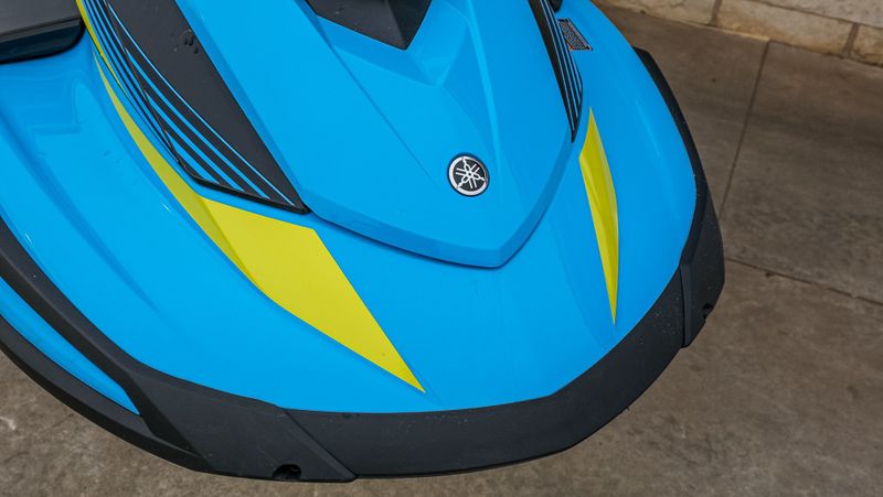 2023 YAMAHA VX CRUISER WAUDIO CYAN  in a YELLOW exterior color. Family PowerSports (877) 886-1997 familypowersports.com 