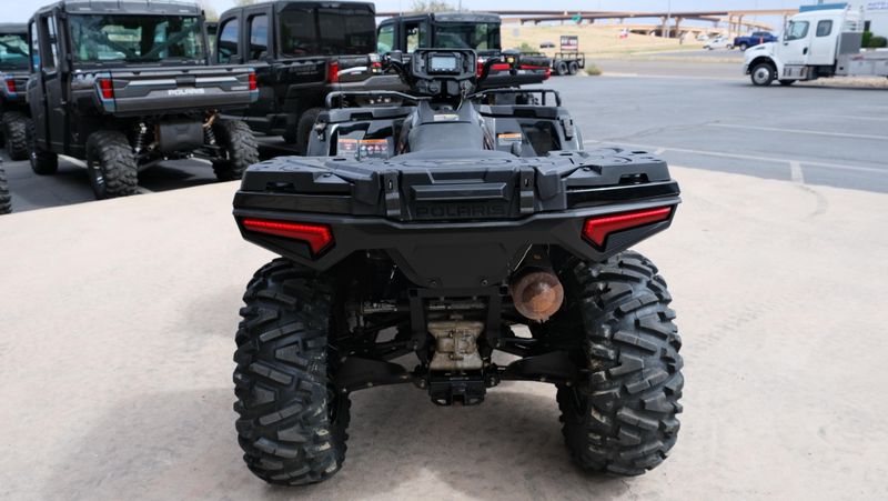 USED 2025 POLARIS SPORTSMAN 570  TRAIL  ONYX BLACK TRAIL Image 4