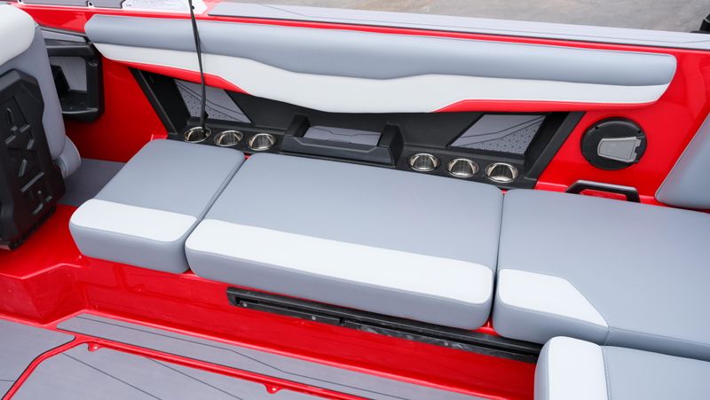 NEW 2026 AXIS T235 Image 11