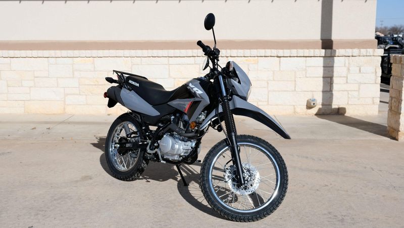 NEW 2025 HONDA XR150L Image 1