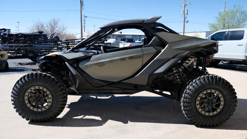 NEW 2026 CAN-AM MAVERICK R X RC WITH SMARTSHOX 999T DCT Image 6