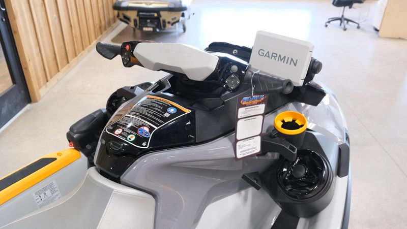 NEW 2025 SEADOO FISHPRO TROPHY 170 WITH SOUND SYSTEM IDF Image 9