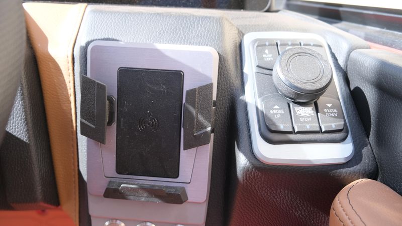 NEW 2026 MALIBU 23 LSV Image 27