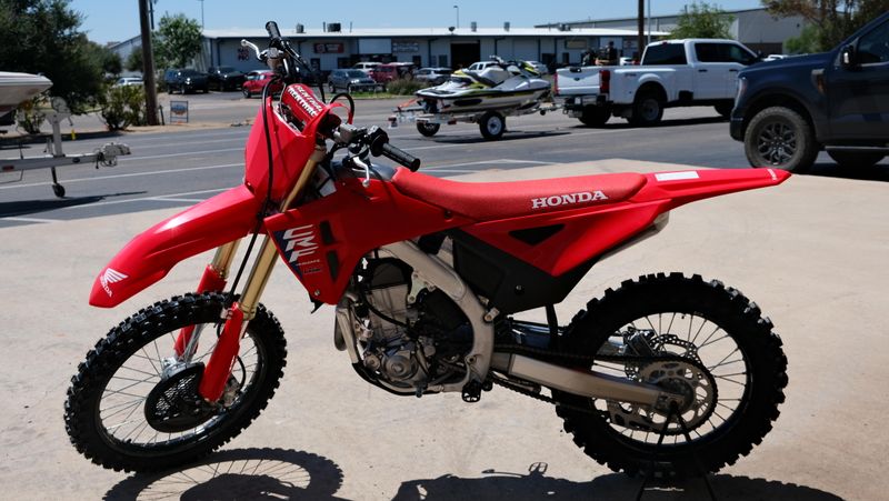 NEW 2026 HONDA CRF450R Image 3