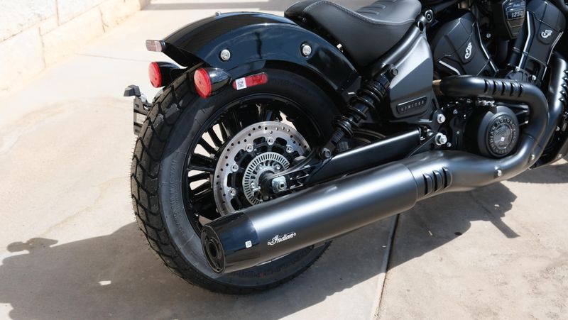NEW 2025 INDIAN MOTORCYCLE SCOUT BOBBER LIMITED BLACK METALLIC Image 7