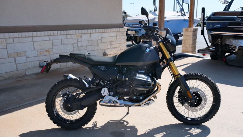 USED 2026 BMW R12 Image 2