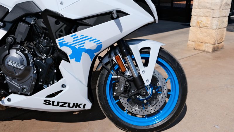 NEW 2026 SUZUKI GSX-8R Image 9