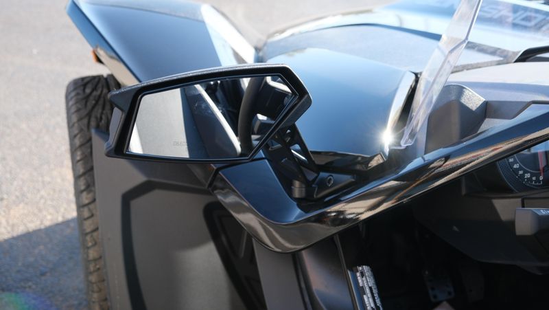 NEW 2025 POLARIS SLINGSHOT S AUTODRIVE JET BLACK Image 23