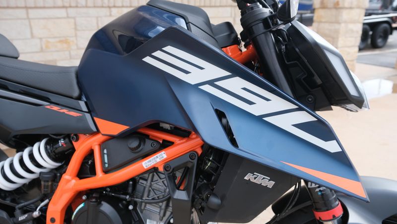 NEW 2026 KTM 390 DUKE Image 11