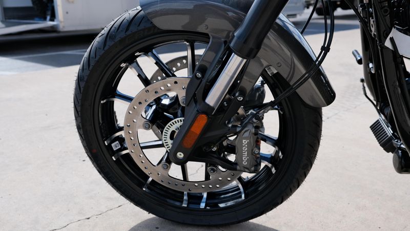 NEW 2025 INDIAN MOTORCYCLE SPORT CHIEF RT Image 19