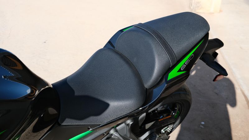 NEW 2025 KAWASAKI Z650 ABS Image 8