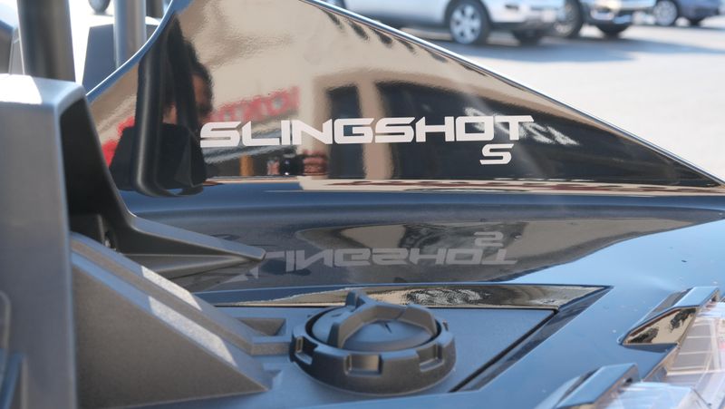 NEW 2025 POLARIS SLINGSHOT S AUTODRIVE JET BLACK Image 24