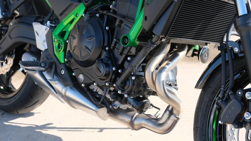 NEW 2025 KAWASAKI Z650 ABS Image 13