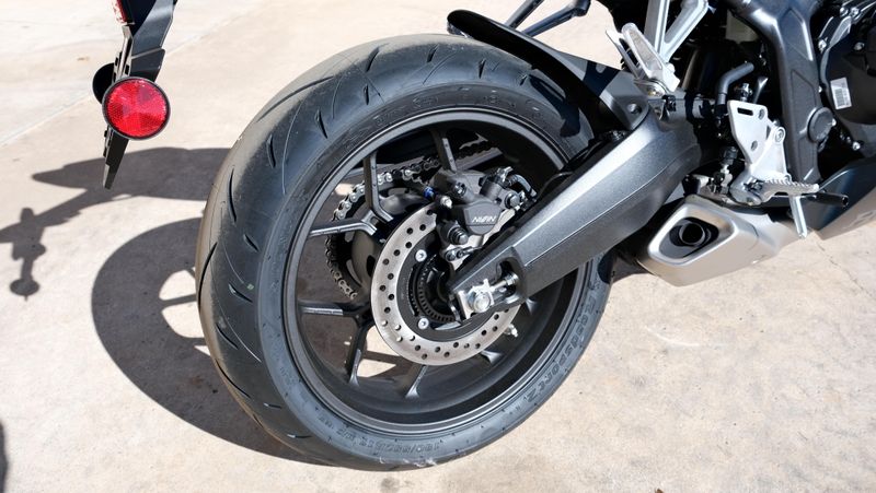 NEW 2026 HONDA CBR650R Image 15