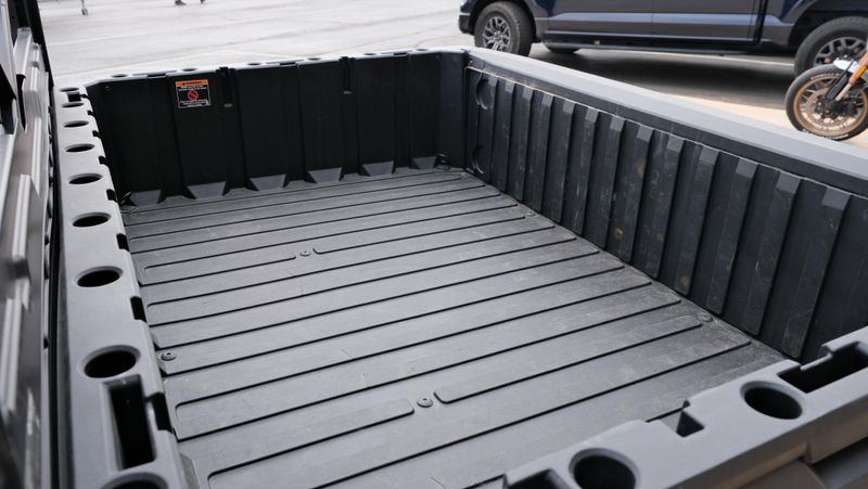 USED 2024 POLARIS RANGER 1000 PREMIUM  GRANITE GRAY EPS Image 12