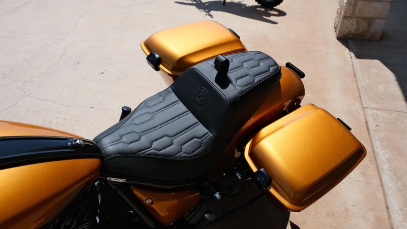 NEW 2026 INDIAN MOTORCYCLE SPORT CHIEF RT Image 19