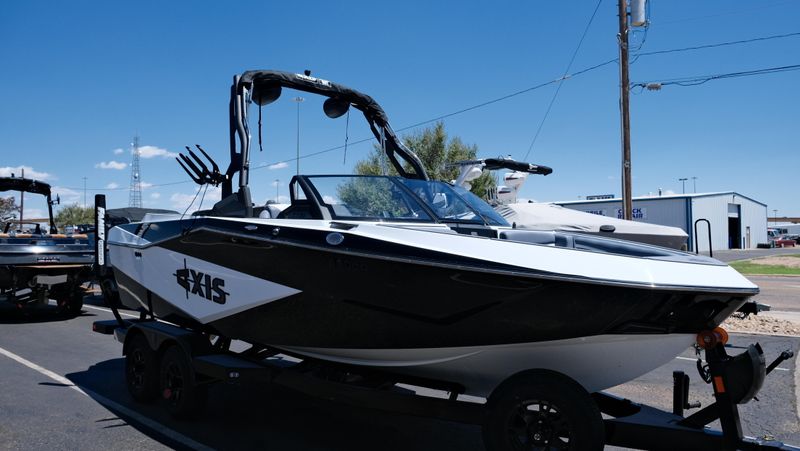 NEW 2026 AXIS T-SERIES T220 Image 4