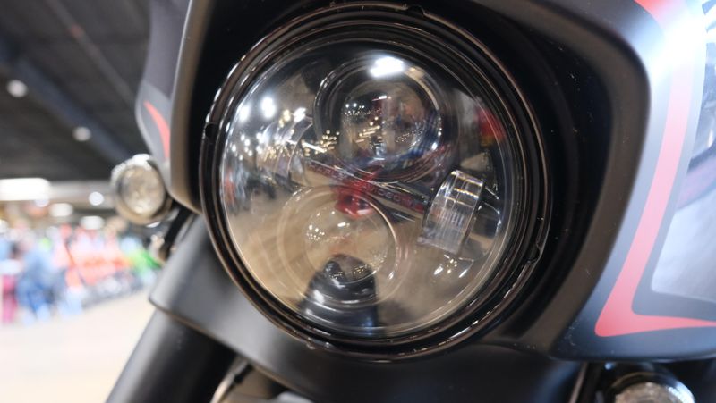 USED 2018 HARLEY STREET GLIDE CVO STREET GLIDE Image 8