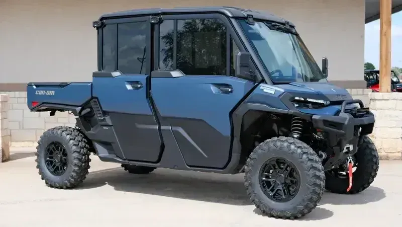 NEW 2026 CAN-AM DEFENDER MAX LIMITED CAB HD11 Image 1