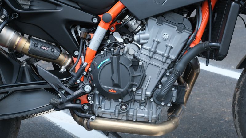 2022 KTM Duke 890 RImage 9