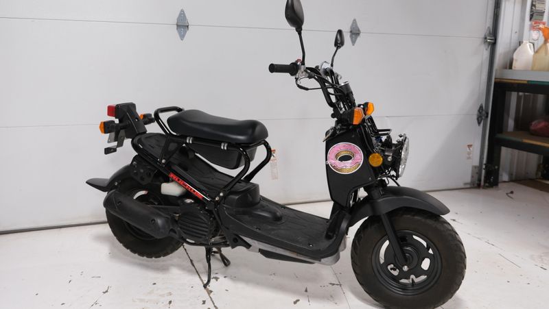 USED 2017 HONDA RUCKUS BASE Image 2