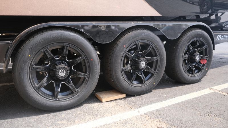 NEW 2026 MALIBU MSERIES M230 Image 38