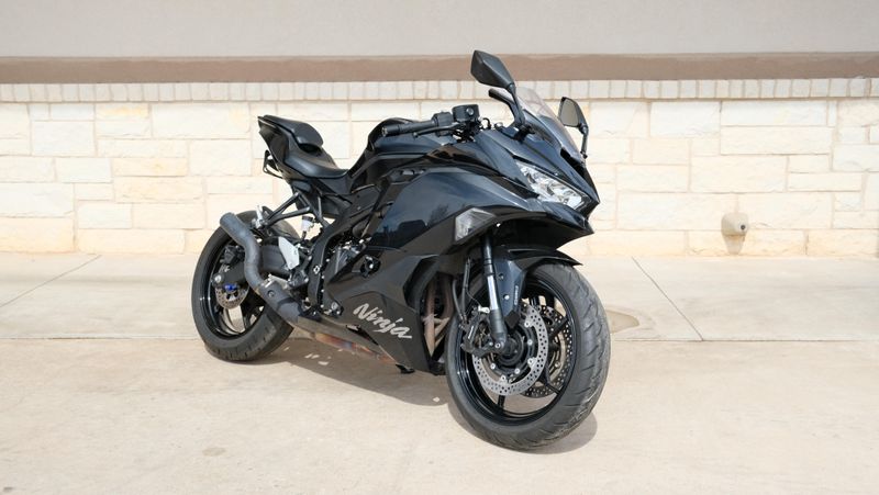 USED 2024 KAWASAKI NINJA ZX4R ABS Image 1