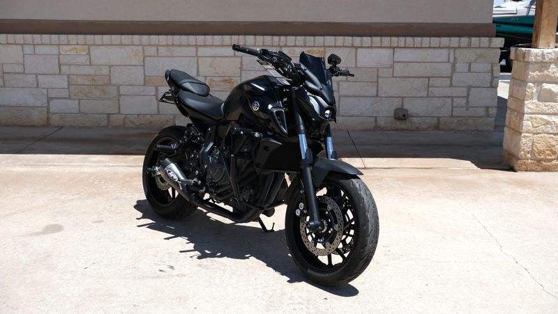 USED 2022 YAMAHA MT-07 Image 1