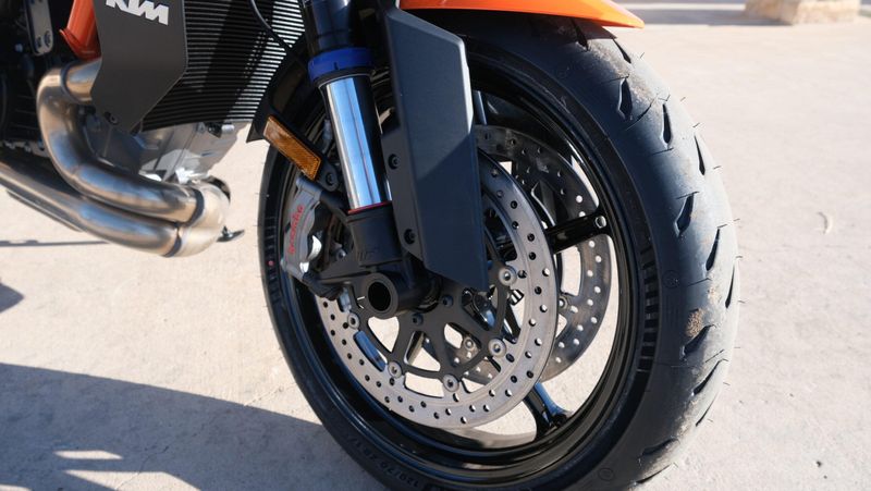 NEW 2026 KTM 1390 SUPER DUKE R EVO Image 10