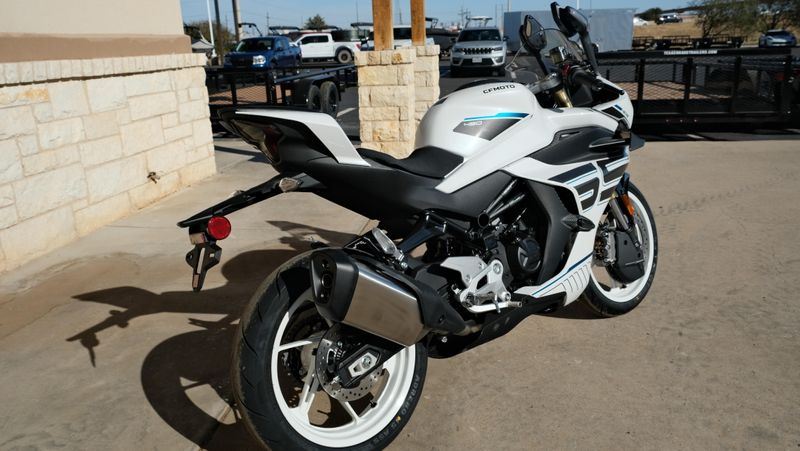 NEW 2026 CFMOTO 450SS Image 3