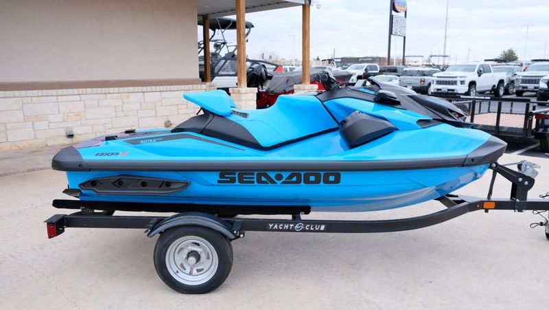 NEW 2026 SEADOO RXP-X 325 WITH SOUND SYSTEM Image 2