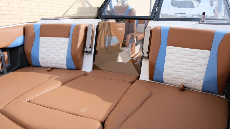 NEW 2026 MALIBU 24 MXZ Image 17