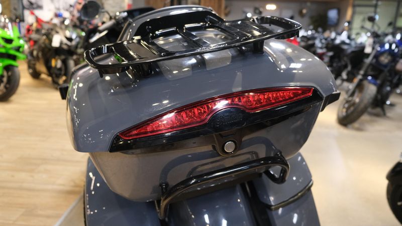 USED 2023 INDIAN MOTORCYCLE PURSUIT DARK HORSE PREM STEALTH GRAY Image 5