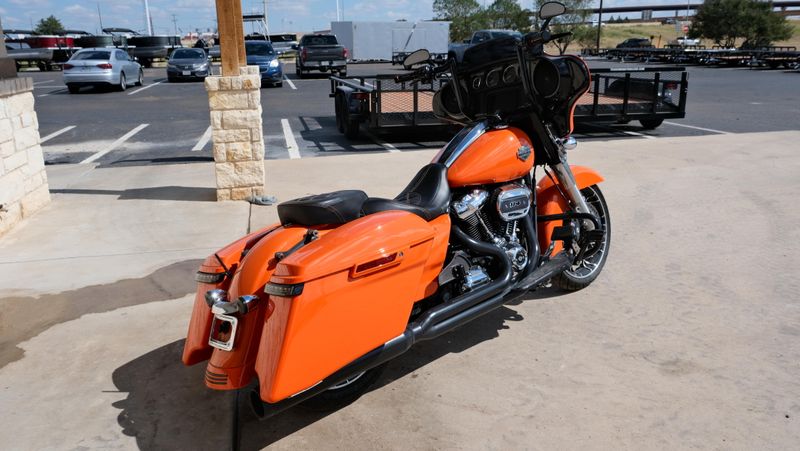 USED 2023 HARLEY STREET GLIDE SPECIAL Image 3