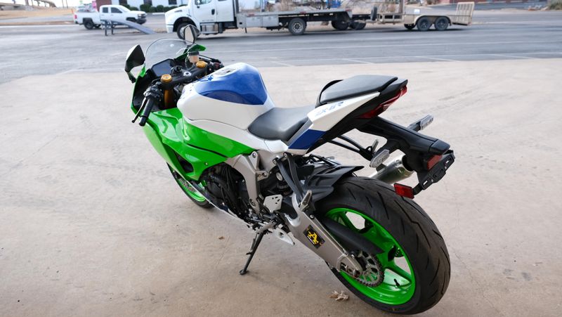 USED 2024 KAWASAKI NINJA ZX6R ABS Image 5
