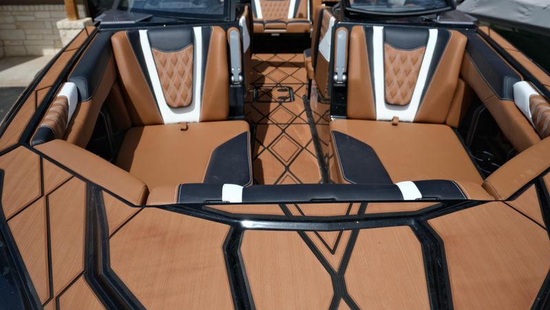 NEW 2026 MALIBU MSERIES M230 Image 11
