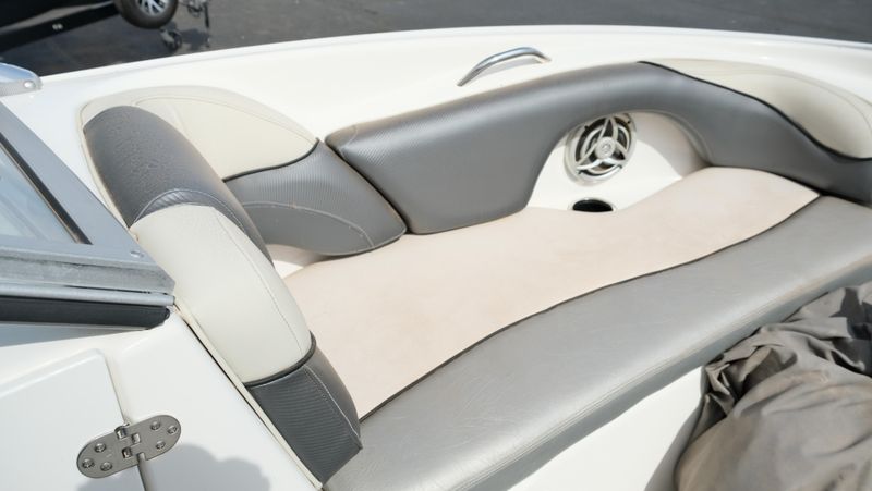 USED 2009 YAMAHA 212X Image 15