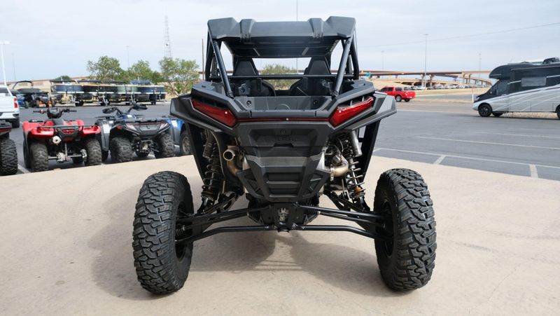 NEW 2026 POLARIS RZR XP 4 1000 ULTIMATE STEALTH GRAY Image 4