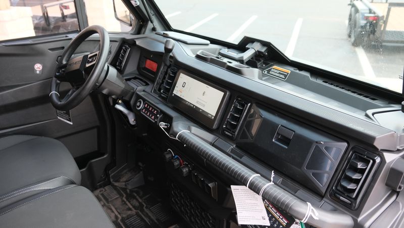 NEW 2026 CAN-AM DEFENDER MAX LIMITED CAB HD11 Image 24